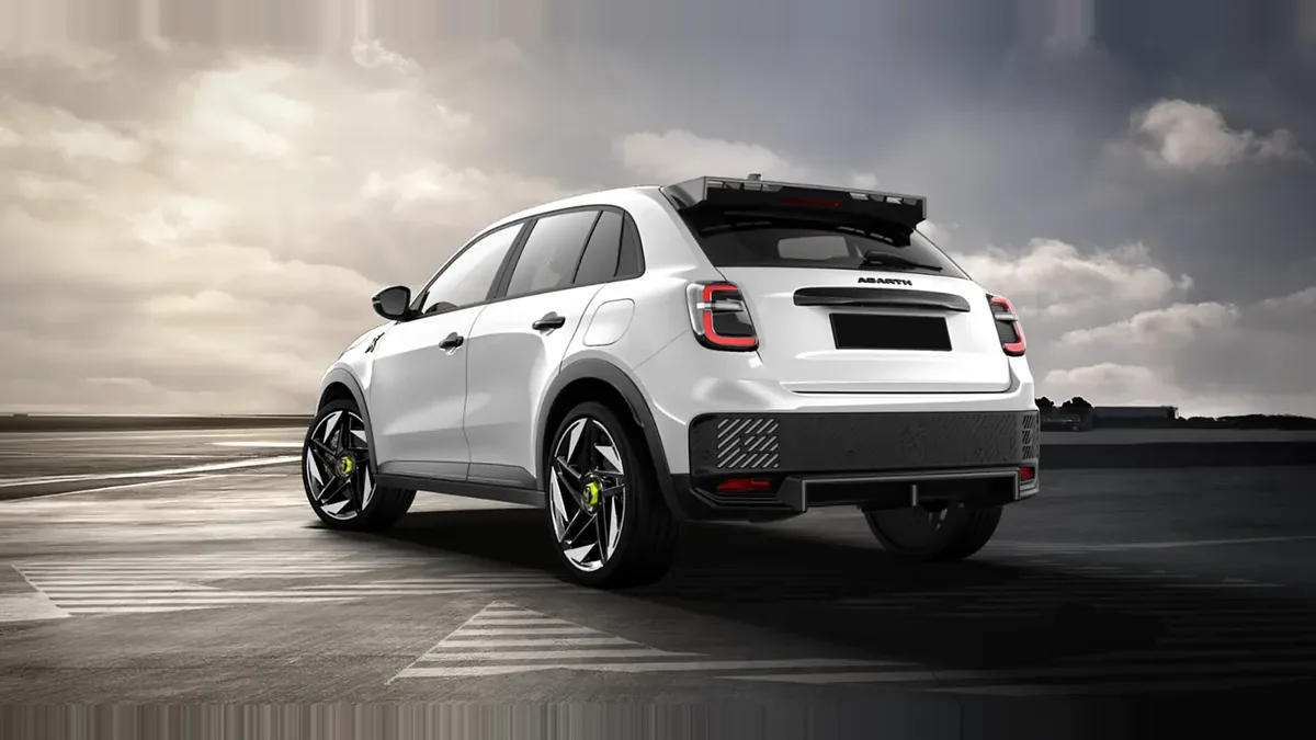 Abarth 600e Turismo en renting para particulares en Sevilla — Trasera