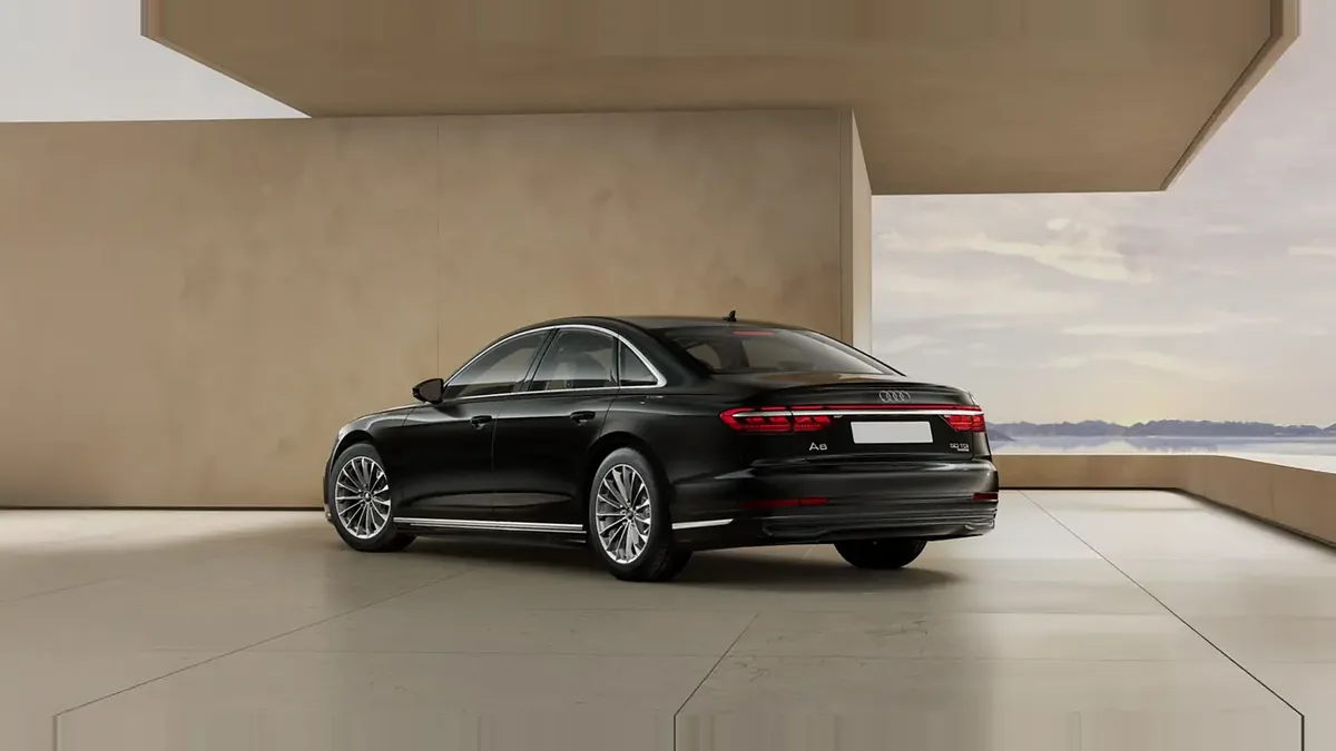 Audi A8 50 TDI 210kW (286CV) Quattro Tiptronic en renting para particulares en Sevilla — Trasera