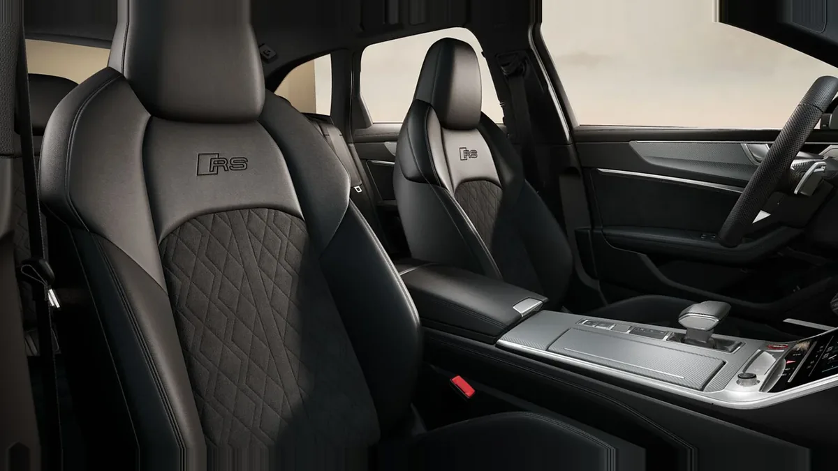 Audi RS6 Avant TFSI Quattro en renting para particulares en Sevilla — Interior