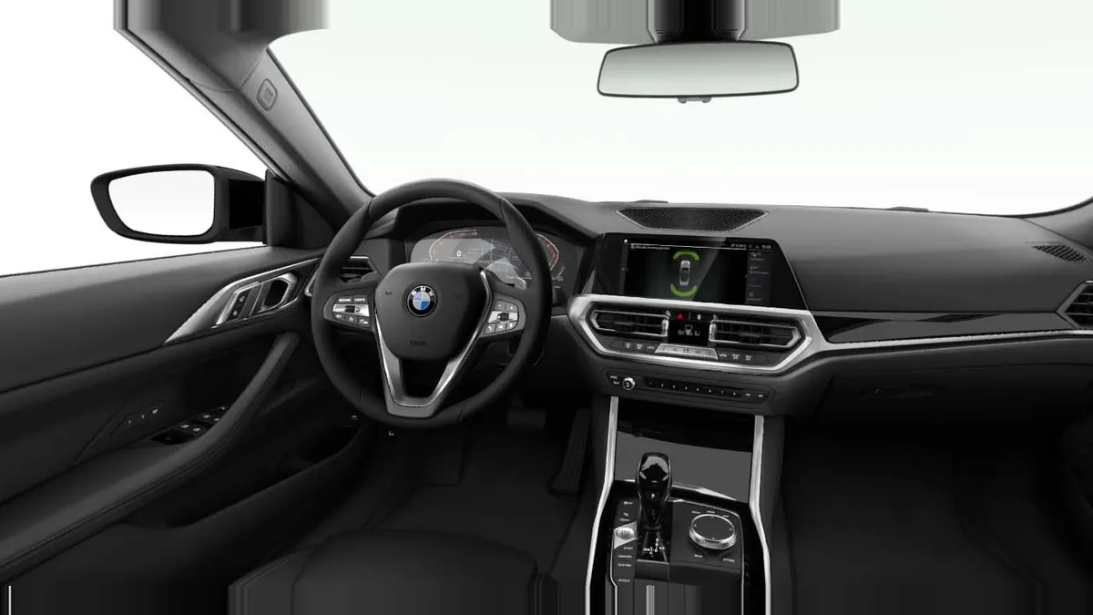 BMW Serie 4 420i Coupé en renting para particulares en Sevilla — Lateral