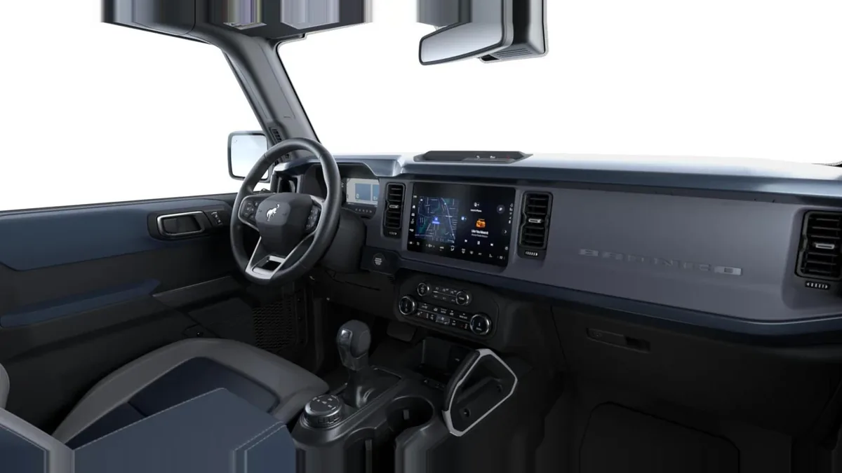 Ford Bronco Outer Banks 2.7 Ecoboost 335CV Automático 4x4 en renting para particulares en Sevilla — Interior