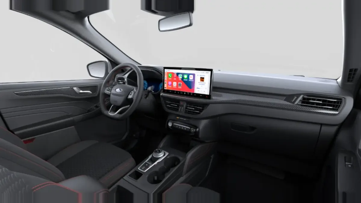 Ford Kuga ST-Line 2.5 Duratec PHEV 243cv II en renting para particulares en Sevilla — Interior