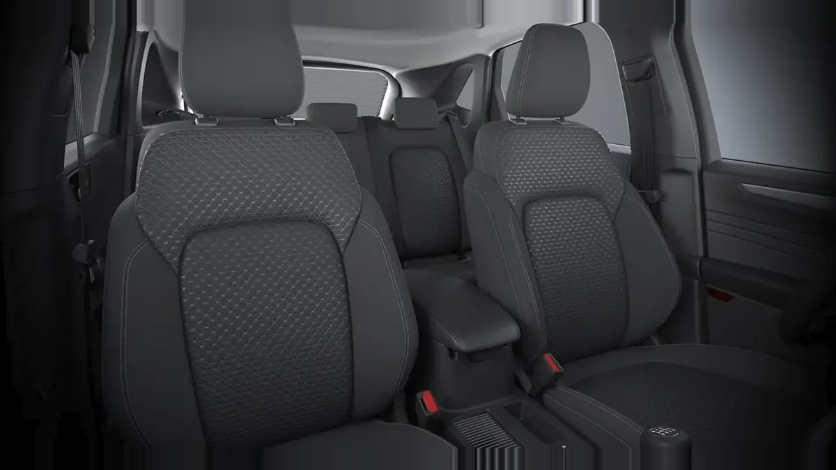 Ford Kuga Titanium 1.5 Ecoboost 150CV II en renting para particulares en Sevilla — vista 6