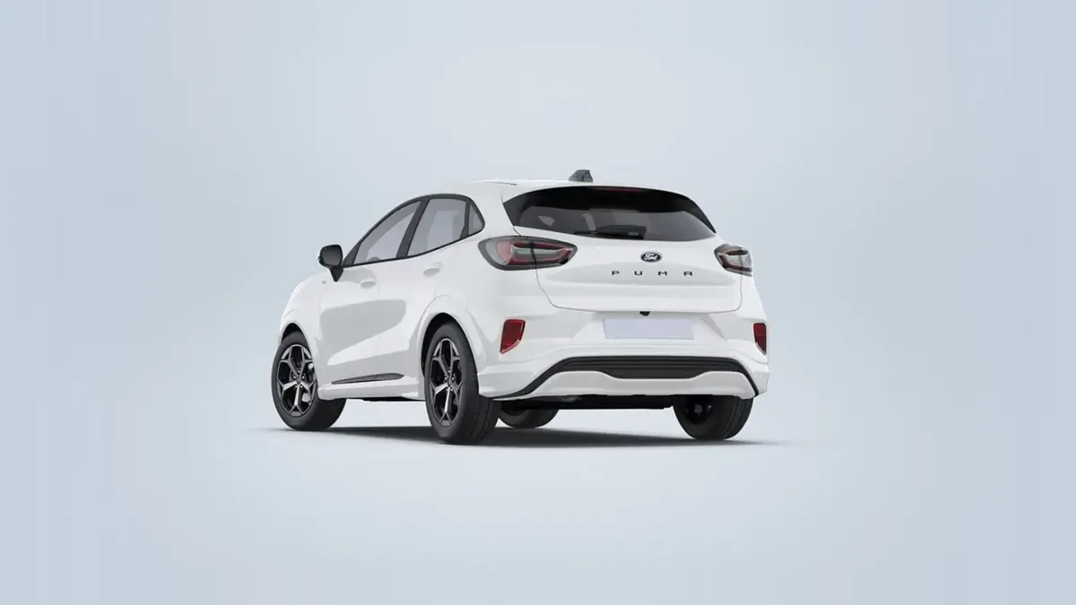 Ford Puma Titanium Ecoboost MHEV 125CV II en renting para particulares en Sevilla — Trasera