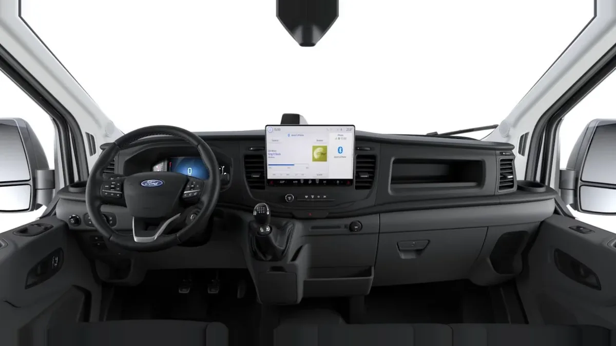 Ford TRANSIT 350 L3 Trend N1 EcoBlue 96kW FWD en renting para particulares en Sevilla — Interior