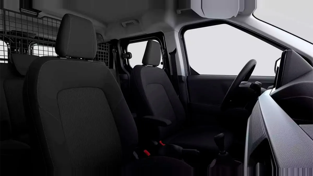 Ford Transit Courier Kombi 1.5 Ecoblue Trend II en renting para particulares en Sevilla — Interior