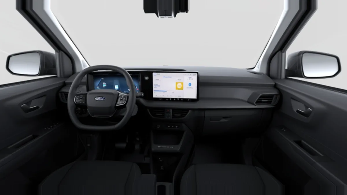 Ford Transit Courier Van Trend BEV 136cv Automática II en renting para particulares en Sevilla — Delantera