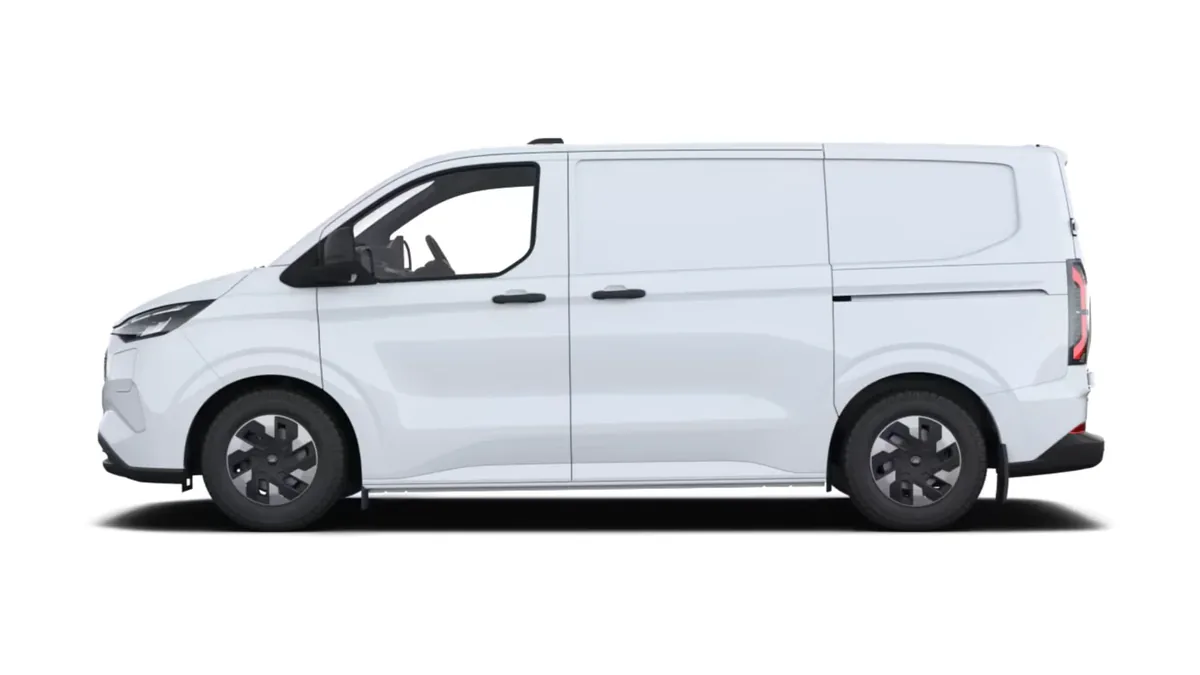 Ford TRANSIT CUSTOM Van BEV 83kWh 100kW 320 L1 Trend en renting para particulares en Sevilla — Lateral