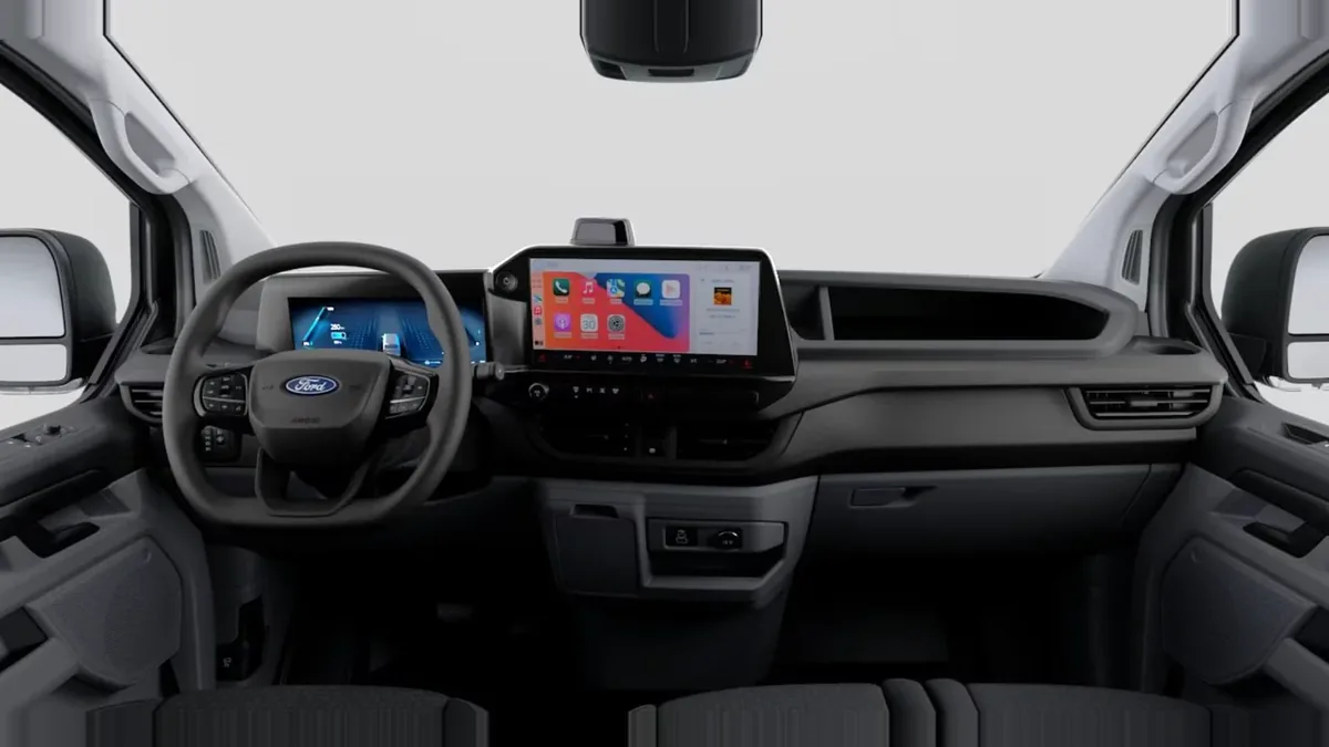 Ford TRANSIT CUSTOM Van BEV 83kWh 100kW 320 L1 Trend en renting para particulares en Sevilla — Interior