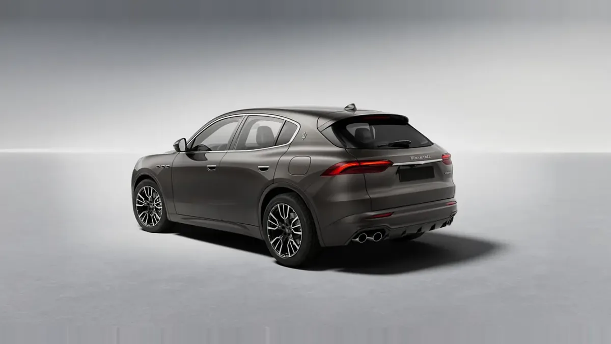Maserati Grecale L4 MHEV 300CV AWD en renting para particulares en Sevilla — vista 6