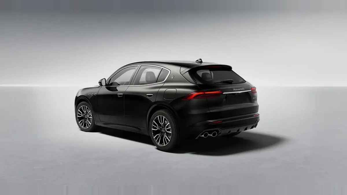 Maserati Grecale L4 MHEV 300CV AWD en renting para particulares en Sevilla — vista 7