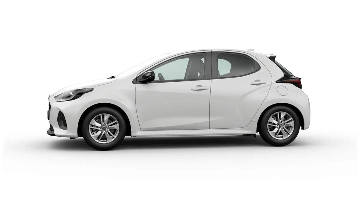 Mazda 2 Hybrid 1.5 85kW 116CV CVT Centre-Line en renting para particulares en Sevilla — Lateral