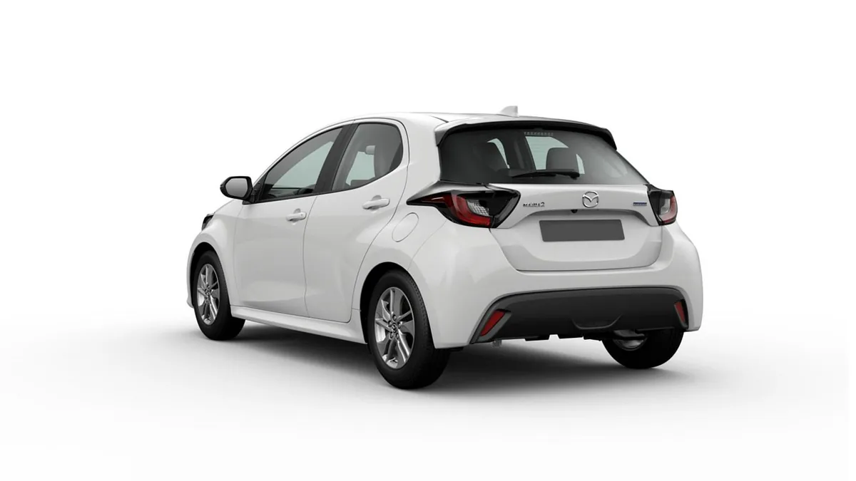 Mazda 2 Hybrid 1.5 85kW 116CV CVT Centre-Line en renting para particulares en Sevilla — Trasera