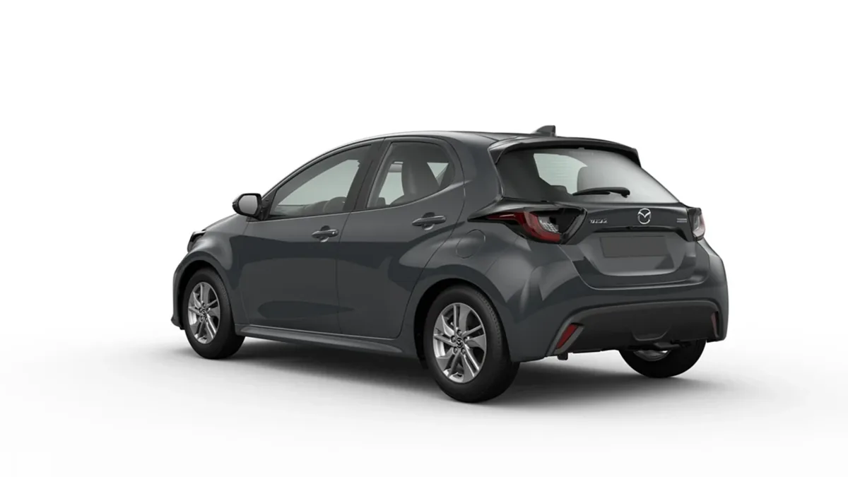 Mazda 2 Hybrid 1.5 85kW 116CV CVT Centre-Line GRY en renting para particulares en Sevilla — Trasera