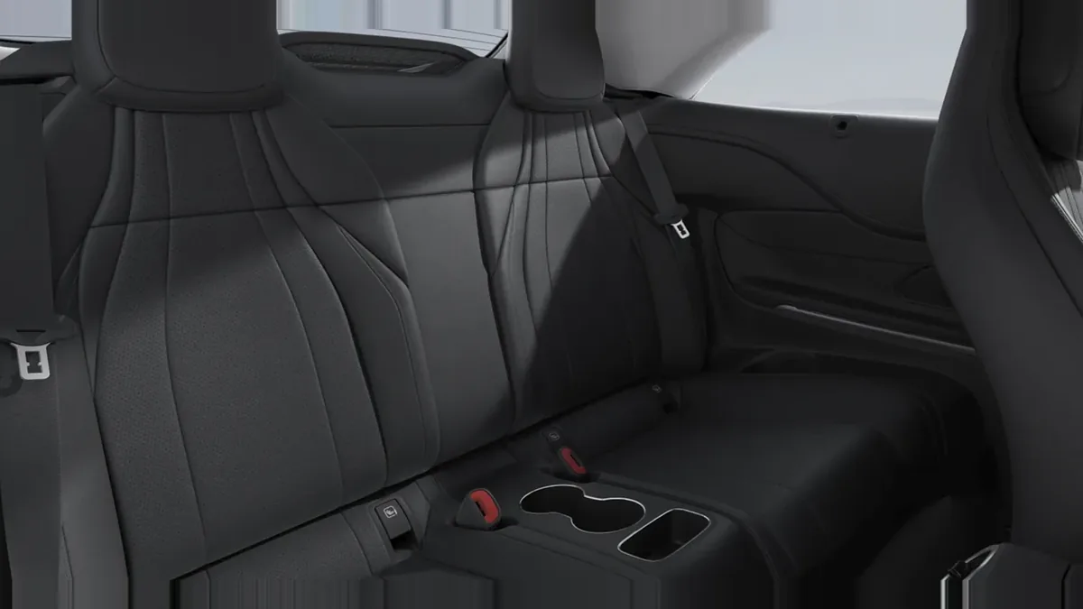 Mercedes-Benz CLE Cabrio 200D en renting para particulares en Sevilla — vista 6
