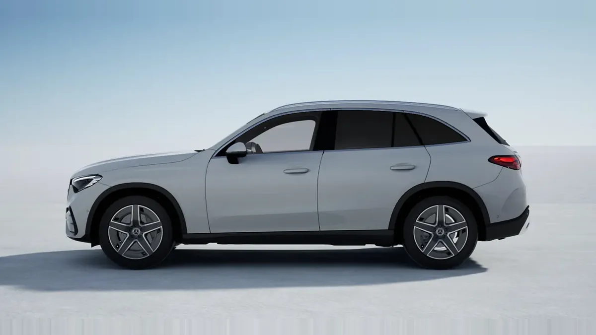 Mercedes-Benz GLC 220D 4MATIC en renting para particulares en Sevilla — Lateral