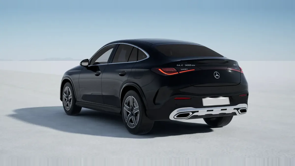 Mercedes-Benz GLC Coupé 300 de 4MATIC QS en renting para particulares en Sevilla — Trasera
