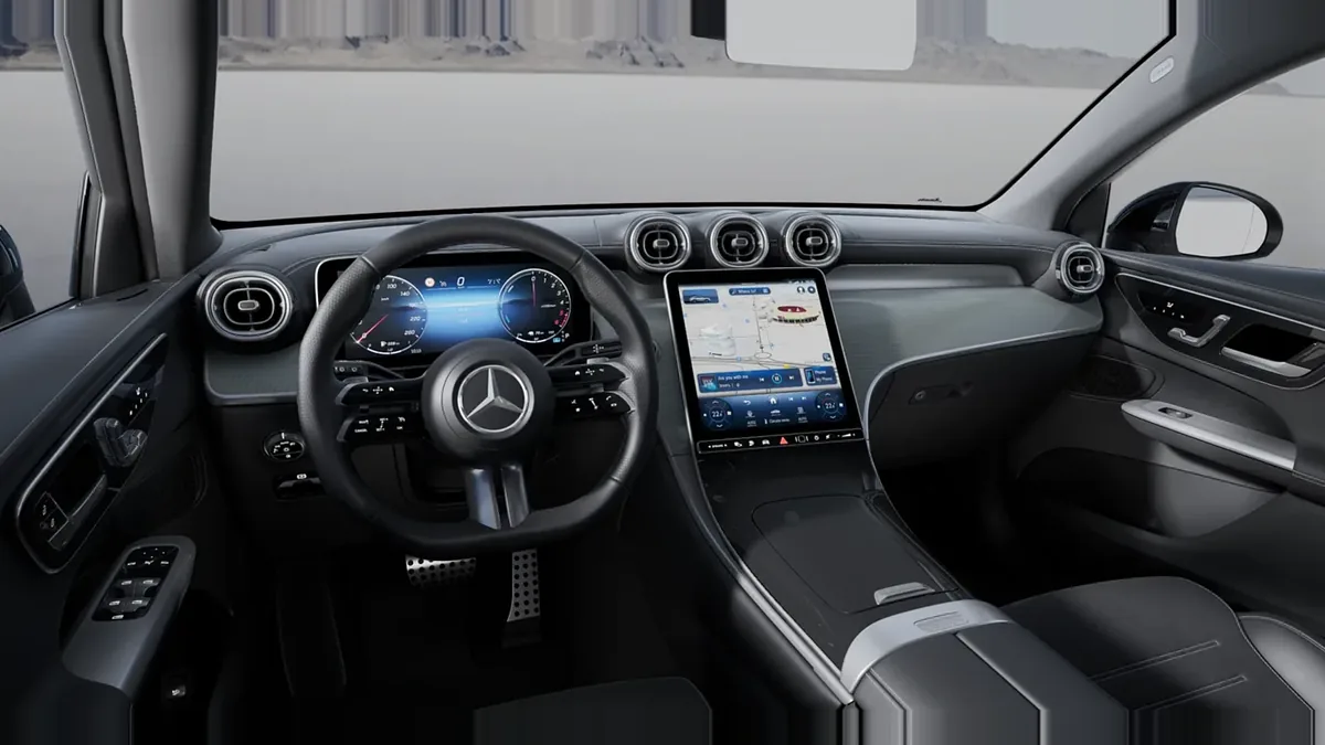 Mercedes-Benz GLC Coupé 300 de 4MATIC QS en renting para particulares en Sevilla — Delantera