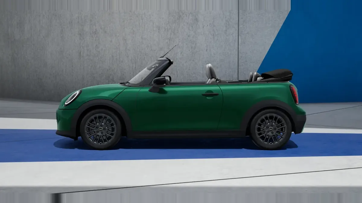 MINI Cooper C Cabrio Classic en renting para particulares en Sevilla — Lateral