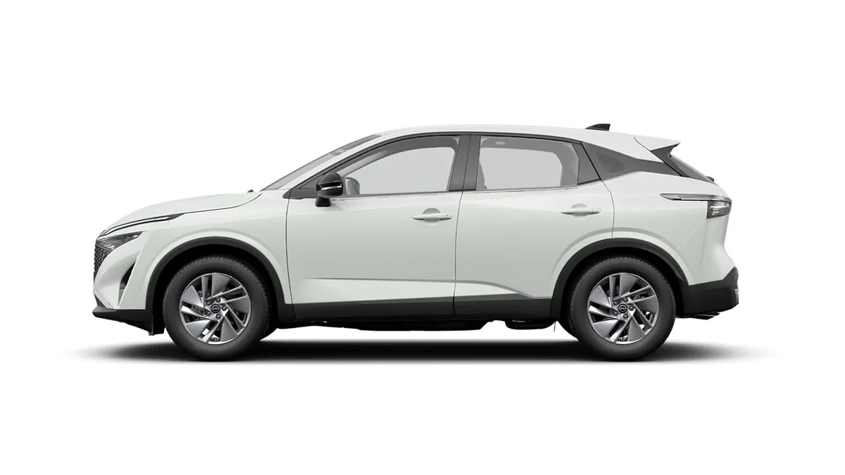 Nissan Qashqai DIG-T 158CV MHEV 4x2 Acenta WHT en renting para particulares en Sevilla — Lateral