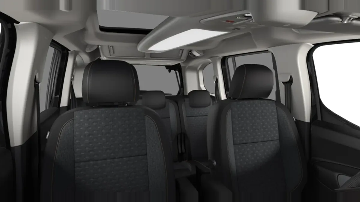 Peugeot Rifter 5P GT BlueHDi 130 EAT8 Standard en renting para particulares en Sevilla — Interior