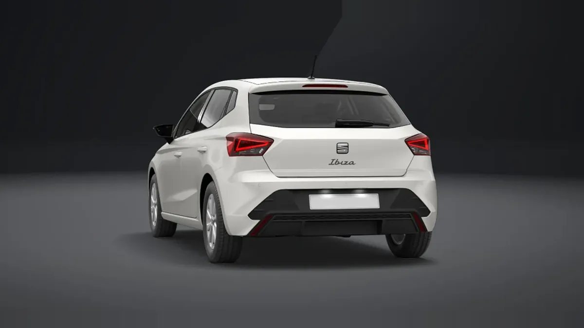 SEAT Ibiza 1.0 TSI Start/Stop Style+ (95CV) en renting para particulares en Sevilla — Trasera