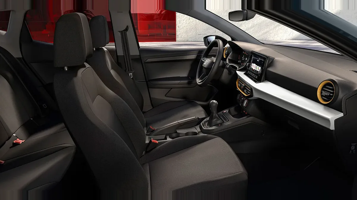 SEAT Ibiza 1.0 TSI Start/Stop Style+ (95CV) en renting para particulares en Sevilla — Delantera