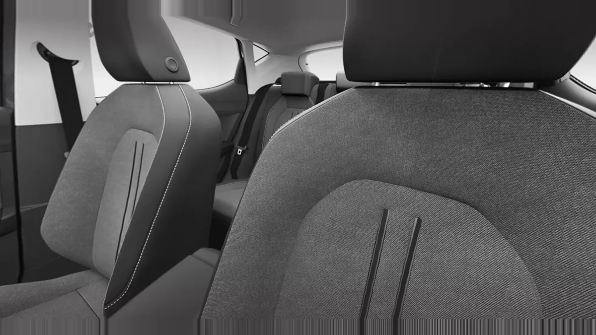 SEAT León 1.5 eTSI Style Fleet Pack en renting para particulares en Sevilla — Interior