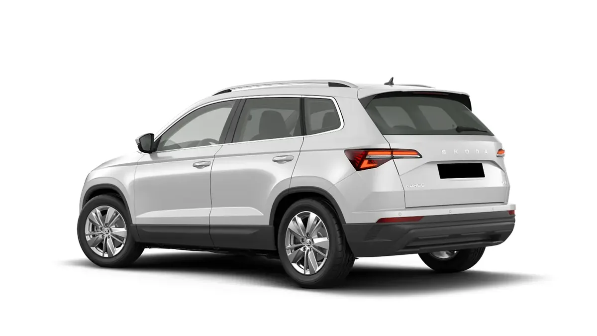 Škoda Karoq Selection 2.0 TDI 150cv 4x4 DSG en renting para particulares en Sevilla — Delantera