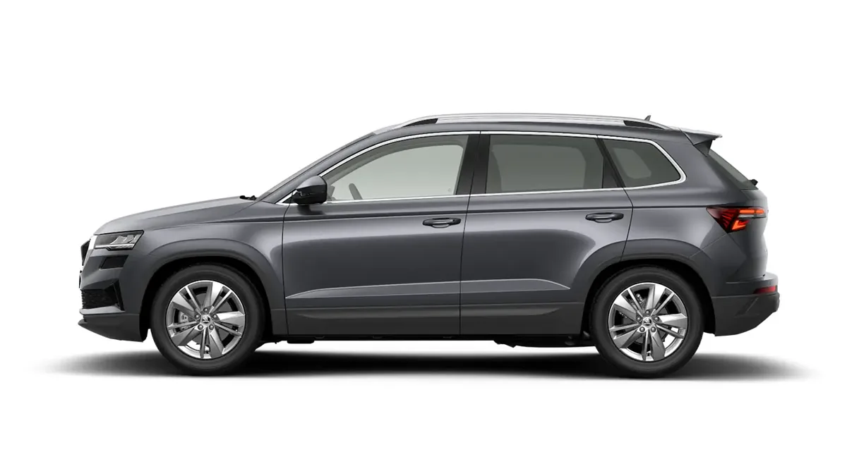 Škoda Karoq Selection 2.0 TDI DSG en renting para particulares en Sevilla — Delantera