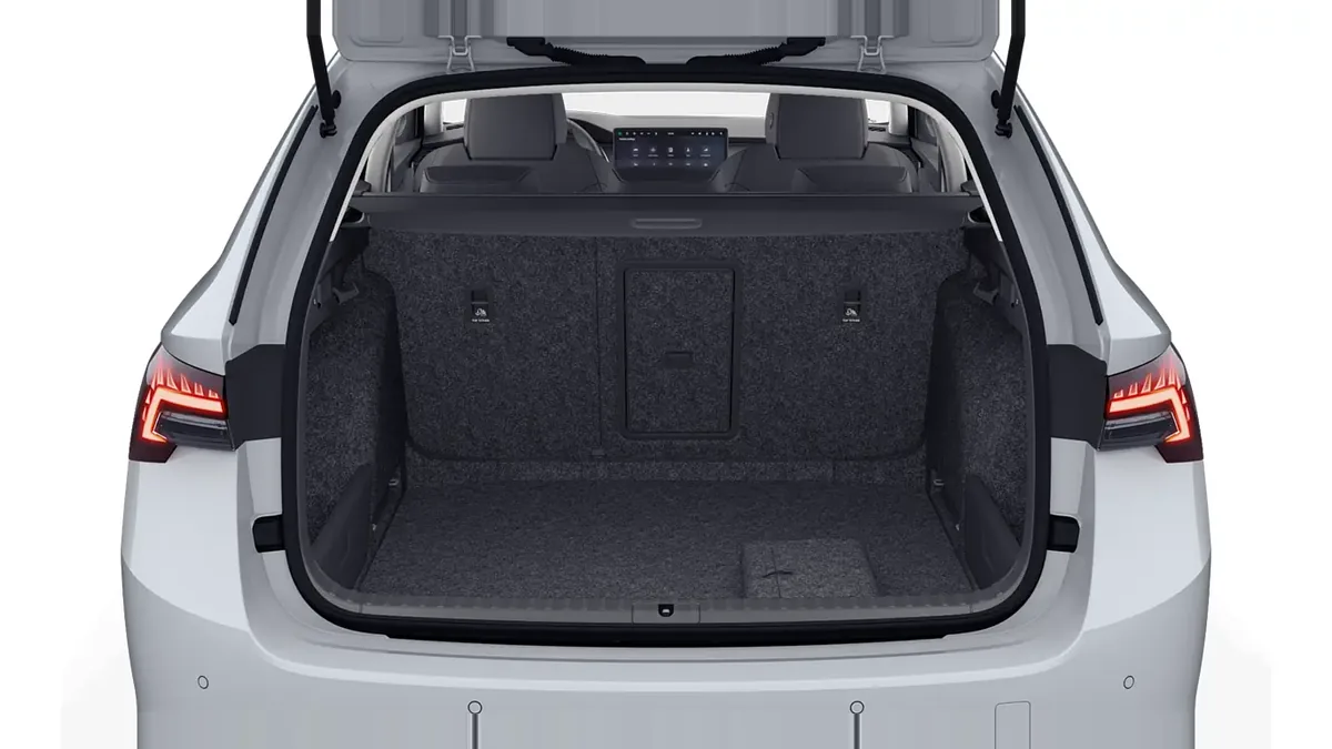 Škoda Octavia Combi 2.0 TDI DSG Selection en renting para particulares en Sevilla — vista 9
