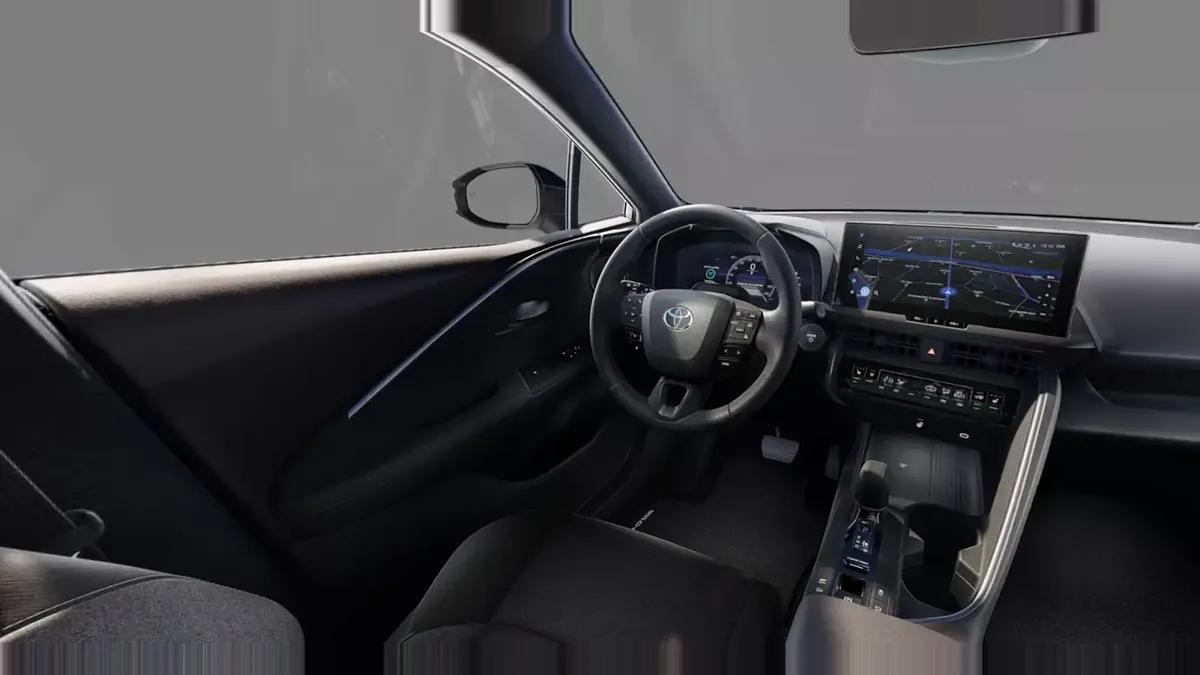 Toyota C-HR Advance Plug-in Hybrid 220 en renting para particulares en Sevilla — Interior