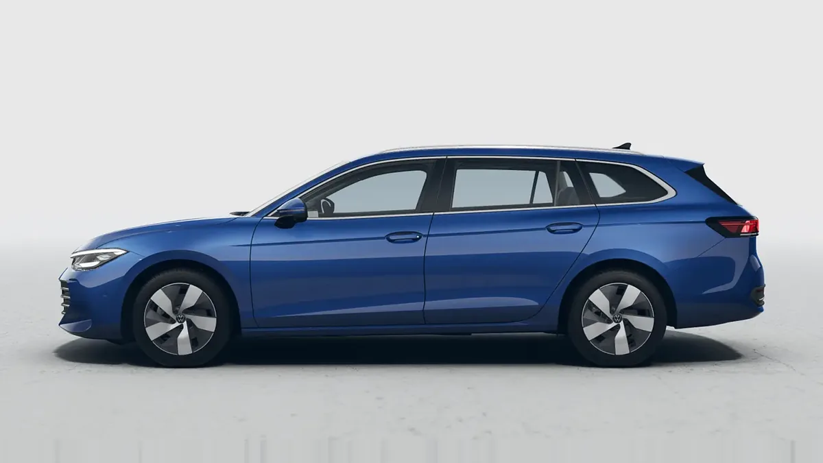 Volkswagen Passat Business 2.0 TDI 90kW DSG en renting para particulares en Sevilla — Trasera