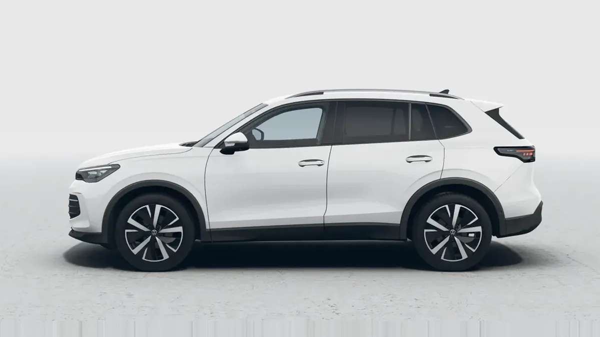 Volkswagen Tiguan "Más" 2.0 TDI DSG en renting para particulares en Sevilla — Trasera