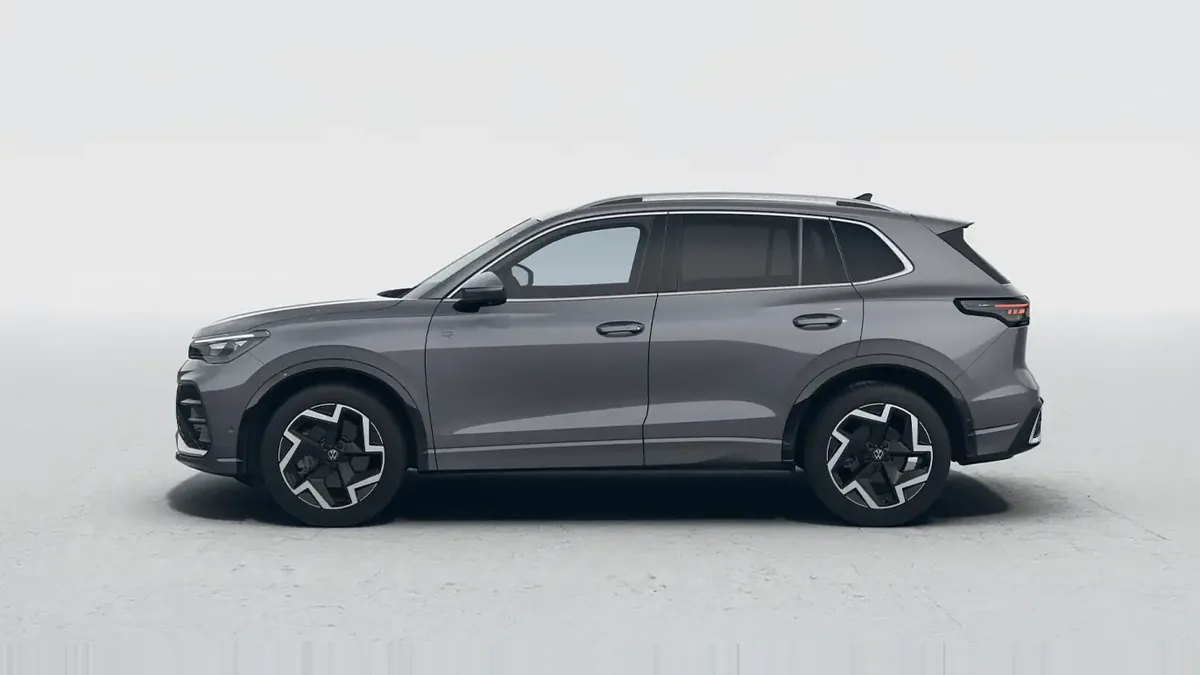 Volkswagen Tiguan R-Line 1.5 eTSI 110kW DSG en renting para particulares en Sevilla — Delantera